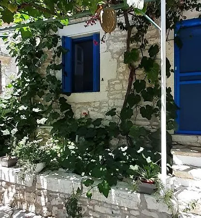 Petrinο Katochori Daire *