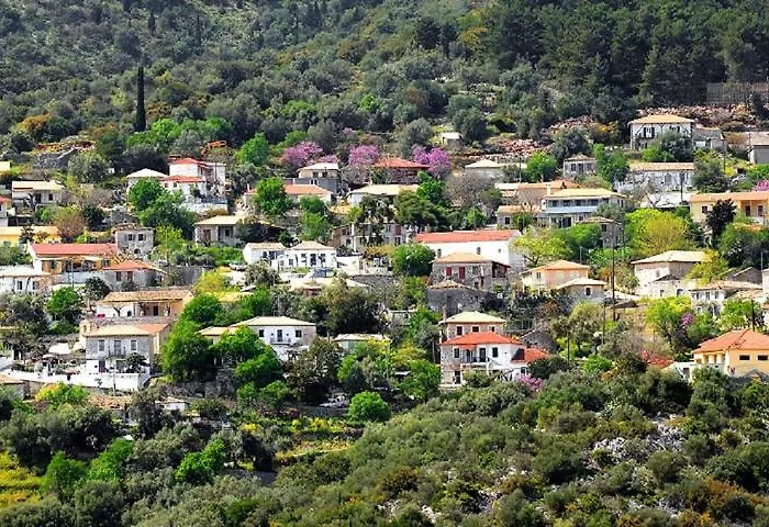 Petrinο Katochori Katokhórion