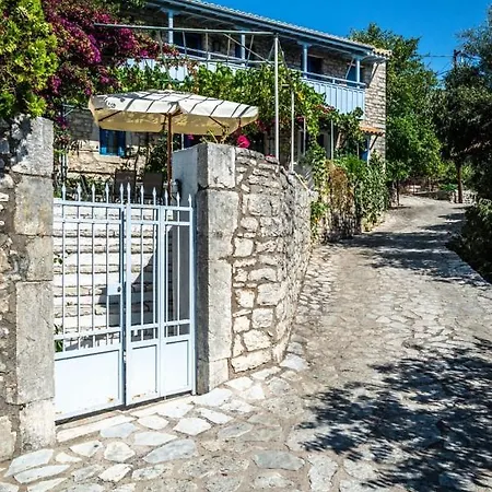 Апартаменты Petrinο Katochori Katokhorion (Lefkada)